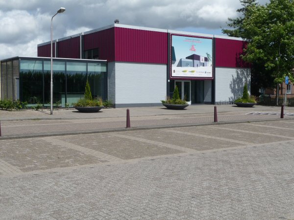 Het NLS-gebouw aan de Jaap Kosterstraat in Klaaswaal
